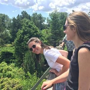 Meet your Posher, Caitlin